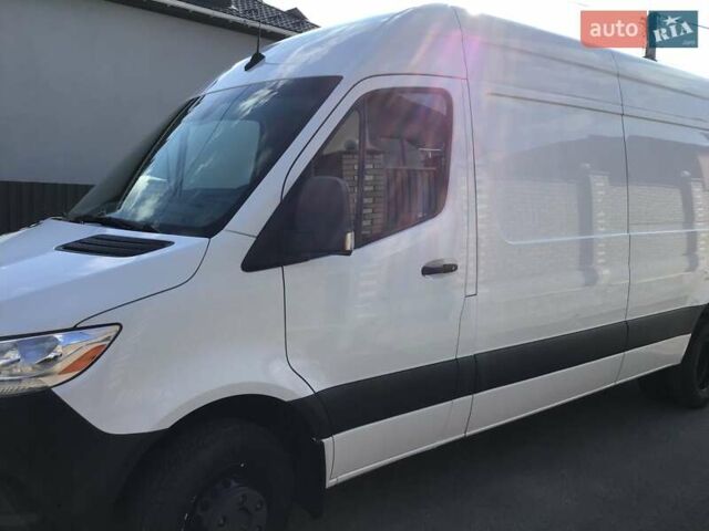 Білий Мерседес Sprinter, об'ємом двигуна 2.99 л та пробігом 380 тис. км за 49142 $, фото 18 на Automoto.ua