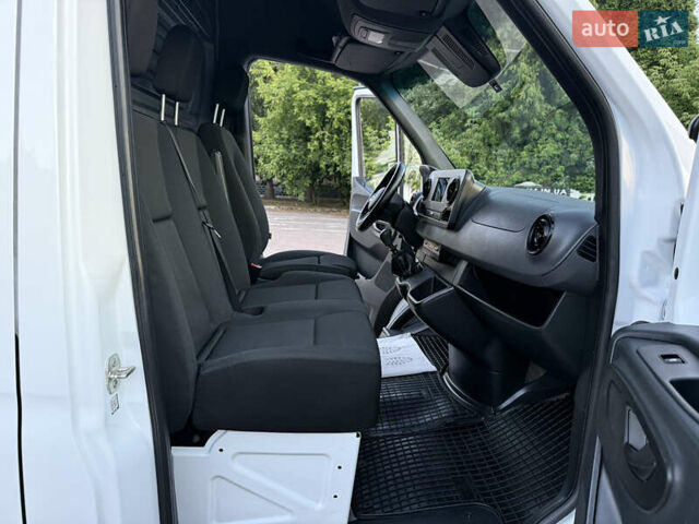 Білий Мерседес Sprinter, об'ємом двигуна 0 л та пробігом 199 тис. км за 23700 $, фото 68 на Automoto.ua