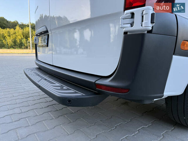 Белый Мерседес Sprinter, объемом двигателя 0 л и пробегом 136 тыс. км за 29999 $, фото 24 на Automoto.ua