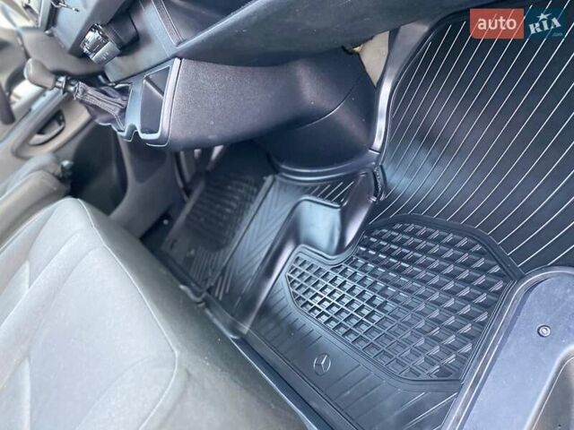 Белый Мерседес Sprinter, объемом двигателя 2.2 л и пробегом 160 тыс. км за 25999 $, фото 53 на Automoto.ua