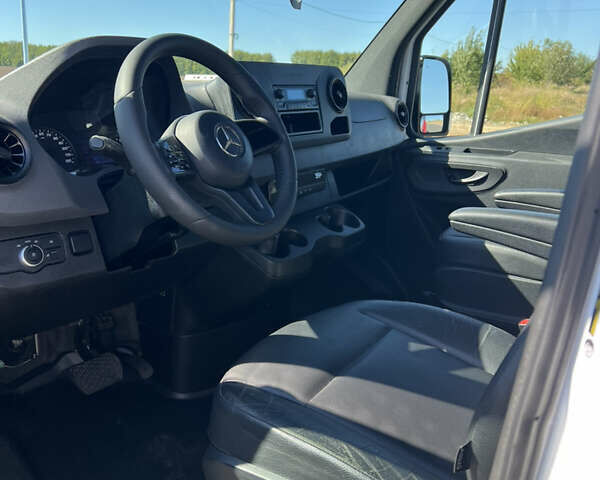 Білий Мерседес Sprinter, об'ємом двигуна 2.99 л та пробігом 148 тис. км за 36400 $, фото 10 на Automoto.ua