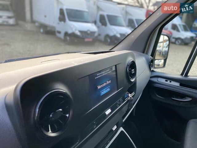 Белый Мерседес Sprinter, объемом двигателя 2.2 л и пробегом 160 тыс. км за 25999 $, фото 62 на Automoto.ua