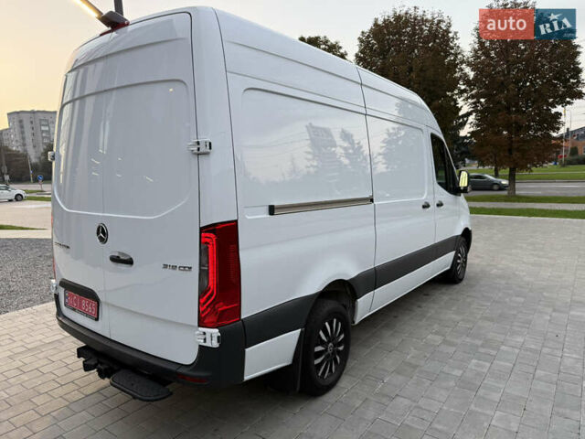 Белый Мерседес Sprinter, объемом двигателя 3 л и пробегом 87 тыс. км за 35555 $, фото 15 на Automoto.ua