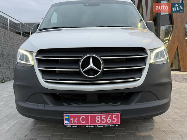 Белый Мерседес Sprinter, объемом двигателя 3 л и пробегом 87 тыс. км за 35555 $, фото 34 на Automoto.ua