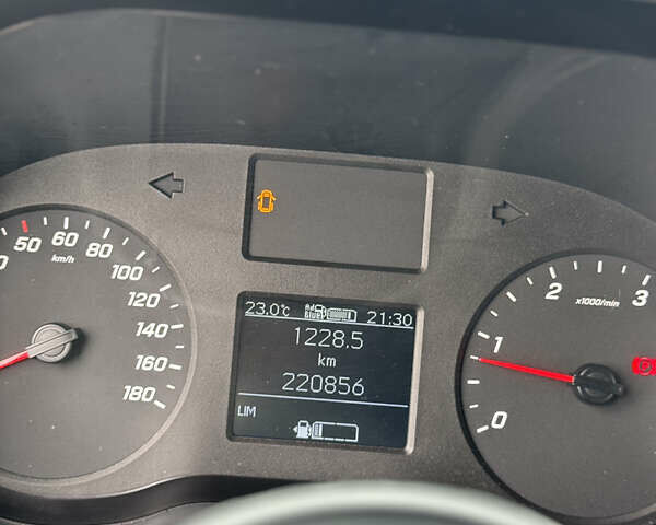 Белый Мерседес Sprinter, объемом двигателя 2.2 л и пробегом 220 тыс. км за 25900 $, фото 24 на Automoto.ua