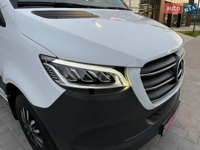 Белый Мерседес Sprinter, объемом двигателя 3 л и пробегом 87 тыс. км за 35555 $, фото 32 на Automoto.ua
