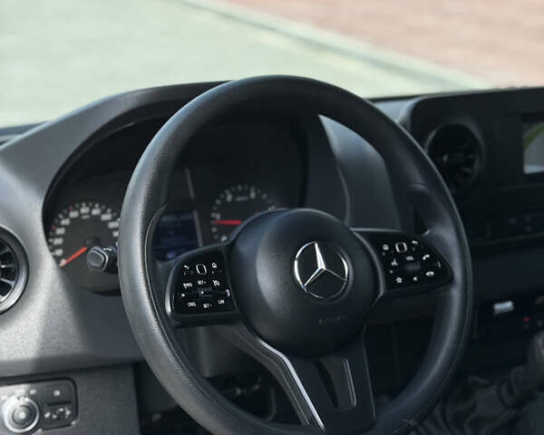 Білий Мерседес Sprinter, об'ємом двигуна 2.2 л та пробігом 195 тис. км за 25900 $, фото 21 на Automoto.ua