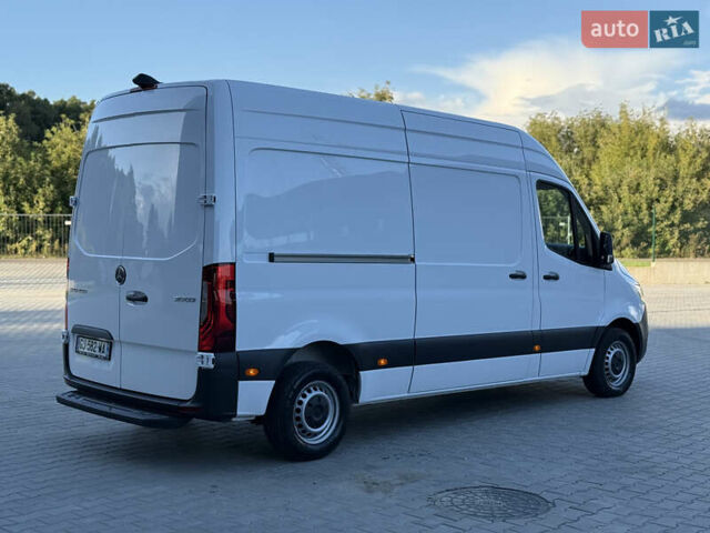 Белый Мерседес Sprinter, объемом двигателя 0 л и пробегом 136 тыс. км за 29999 $, фото 9 на Automoto.ua