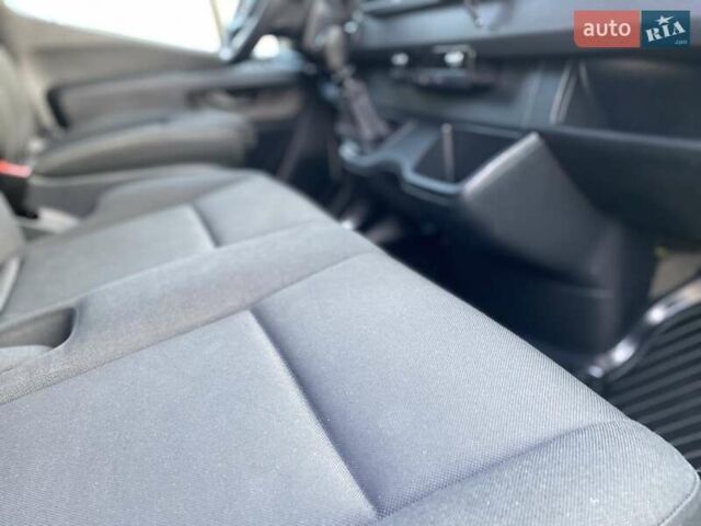 Белый Мерседес Sprinter, объемом двигателя 2.2 л и пробегом 160 тыс. км за 25999 $, фото 54 на Automoto.ua
