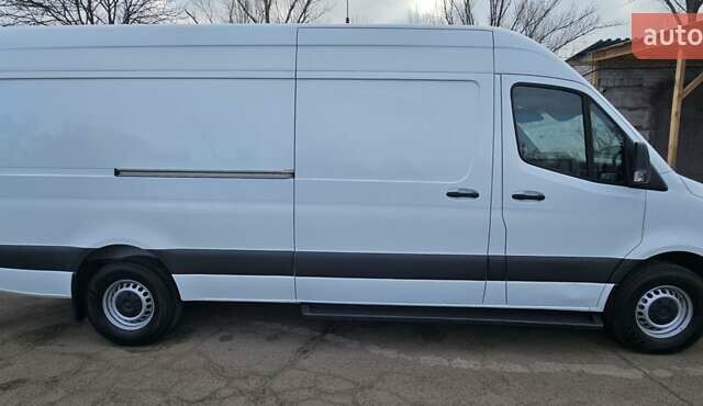 Белый Мерседес Sprinter, объемом двигателя 2.99 л и пробегом 22 тыс. км за 40500 $, фото 8 на Automoto.ua