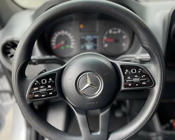 Белый Мерседес Sprinter, объемом двигателя 2 л и пробегом 210 тыс. км за 28950 $, фото 18 на Automoto.ua