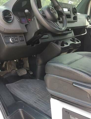 Білий Мерседес Sprinter, об'ємом двигуна 3 л та пробігом 413 тис. км за 33333 $, фото 5 на Automoto.ua