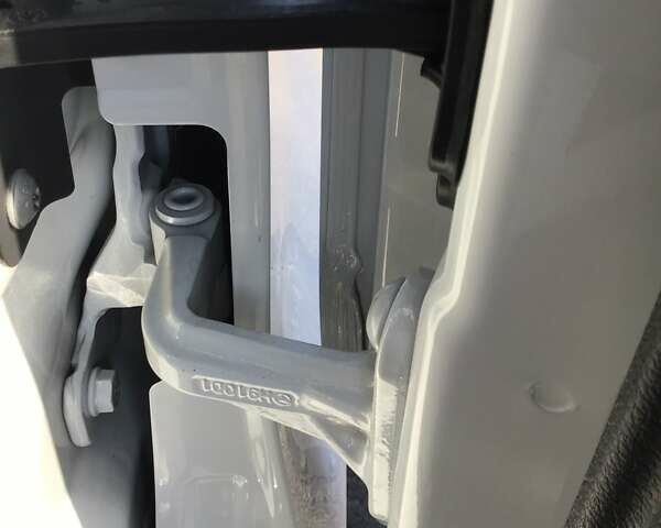 Білий Мерседес Sprinter, об'ємом двигуна 2.99 л та пробігом 380 тис. км за 52954 $, фото 22 на Automoto.ua