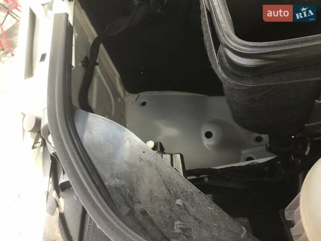 Білий Мерседес Sprinter, об'ємом двигуна 2.99 л та пробігом 380 тис. км за 52954 $, фото 66 на Automoto.ua