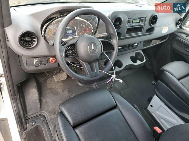Белый Мерседес Sprinter, объемом двигателя 0 л и пробегом 2 тыс. км за 21000 $, фото 8 на Automoto.ua