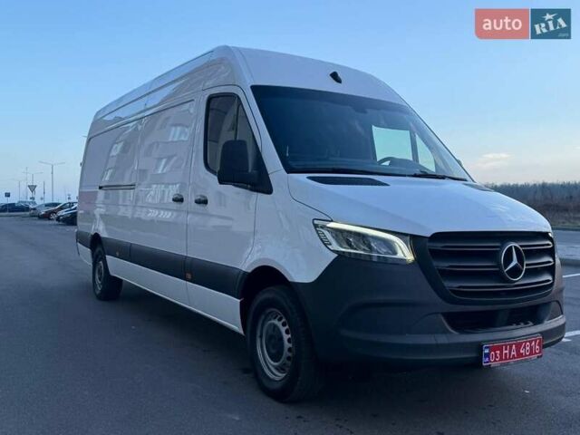 Белый Мерседес Sprinter, объемом двигателя 1.95 л и пробегом 207 тыс. км за 31900 $, фото 2 на Automoto.ua