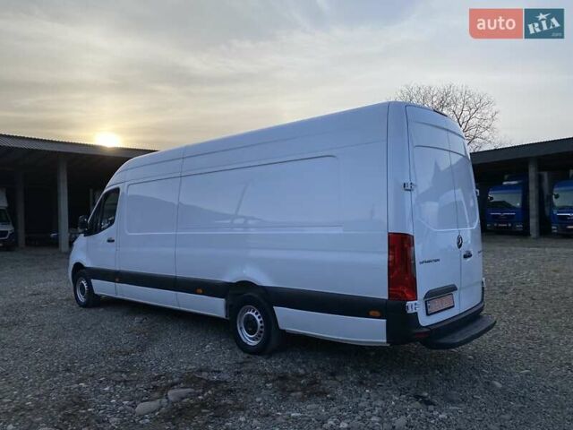 Белый Мерседес Sprinter, объемом двигателя 2.2 л и пробегом 160 тыс. км за 25999 $, фото 12 на Automoto.ua