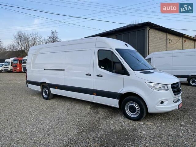 Белый Мерседес Sprinter, объемом двигателя 2.2 л и пробегом 160 тыс. км за 25999 $, фото 23 на Automoto.ua