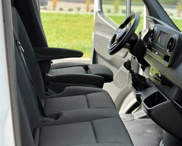 Білий Мерседес Sprinter, об'ємом двигуна 2.2 л та пробігом 195 тис. км за 25900 $, фото 29 на Automoto.ua