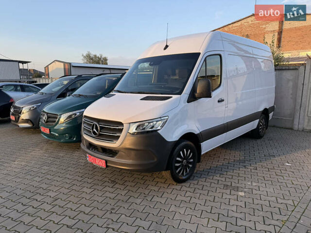 Белый Мерседес Sprinter, объемом двигателя 3 л и пробегом 87 тыс. км за 35555 $, фото 2 на Automoto.ua