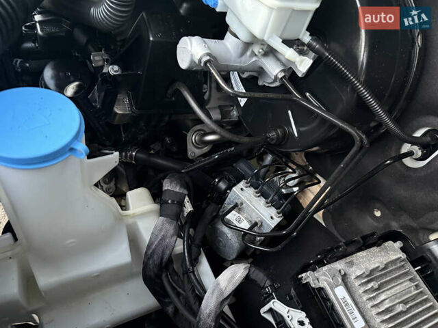 Білий Мерседес Sprinter, об'ємом двигуна 0 л та пробігом 199 тис. км за 23700 $, фото 82 на Automoto.ua