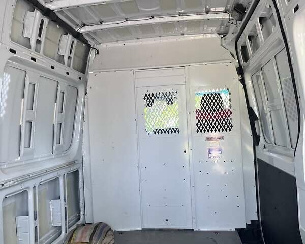Белый Мерседес Sprinter, объемом двигателя 2.14 л и пробегом 90 тыс. км за 29900 $, фото 10 на Automoto.ua