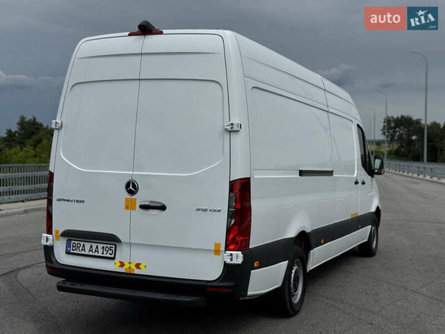 Белый Мерседес Sprinter, объемом двигателя 2.2 л и пробегом 220 тыс. км за 25900 $, фото 12 на Automoto.ua