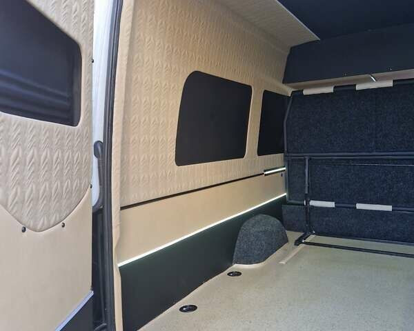 Белый Мерседес Sprinter, объемом двигателя 1.95 л и пробегом 316 тыс. км за 39400 $, фото 7 на Automoto.ua