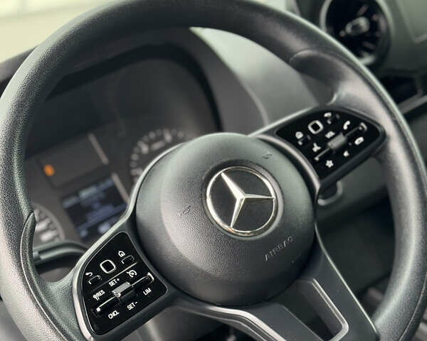 Белый Мерседес Sprinter, объемом двигателя 2.2 л и пробегом 220 тыс. км за 25900 $, фото 23 на Automoto.ua