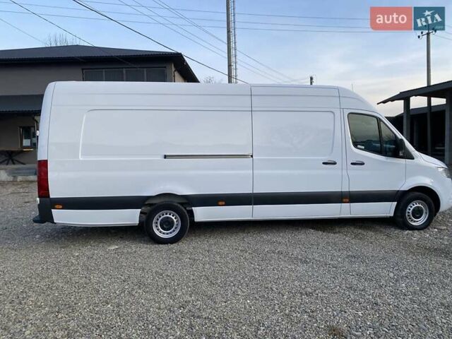 Белый Мерседес Sprinter, объемом двигателя 2.2 л и пробегом 160 тыс. км за 25999 $, фото 24 на Automoto.ua