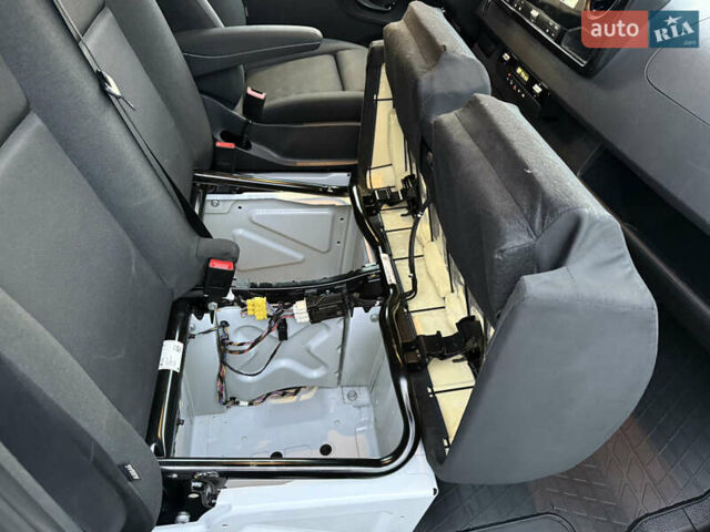 Белый Мерседес Sprinter, объемом двигателя 3 л и пробегом 87 тыс. км за 35555 $, фото 65 на Automoto.ua