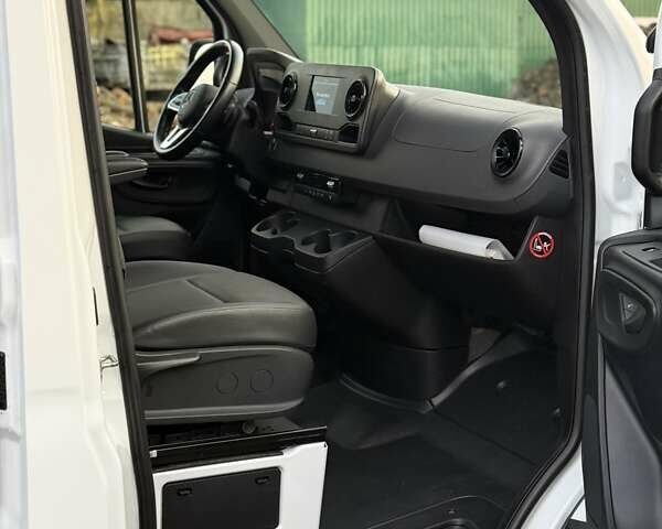 Білий Мерседес Sprinter, об'ємом двигуна 2.99 л та пробігом 120 тис. км за 43800 $, фото 20 на Automoto.ua