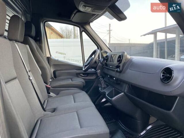 Белый Мерседес Sprinter, объемом двигателя 2.2 л и пробегом 160 тыс. км за 25999 $, фото 51 на Automoto.ua