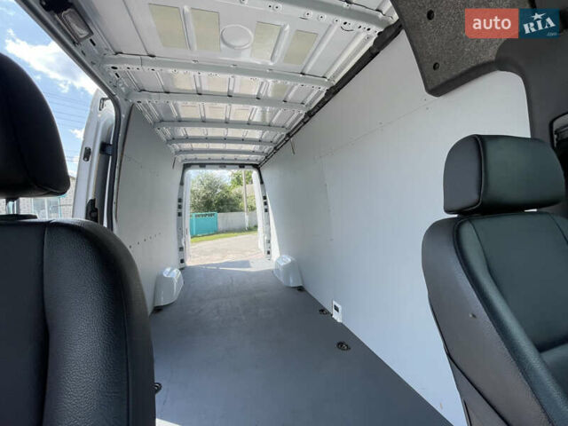 Белый Мерседес Sprinter, объемом двигателя 20 л и пробегом 94 тыс. км за 38999 $, фото 9 на Automoto.ua