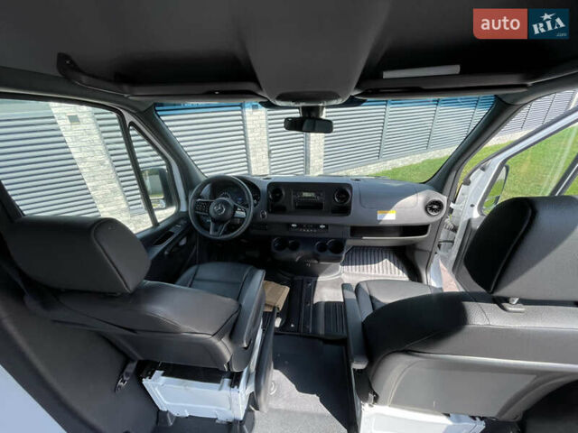 Белый Мерседес Sprinter, объемом двигателя 1.95 л и пробегом 94 тыс. км за 43000 $, фото 12 на Automoto.ua