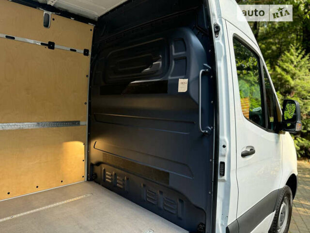 Белый Мерседес Sprinter, объемом двигателя 2 л и пробегом 198 тыс. км за 33500 $, фото 53 на Automoto.ua