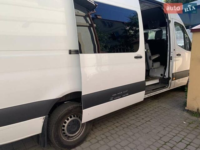 Белый Мерседес Sprinter, объемом двигателя 1.95 л и пробегом 242 тыс. км за 29000 $, фото 28 на Automoto.ua