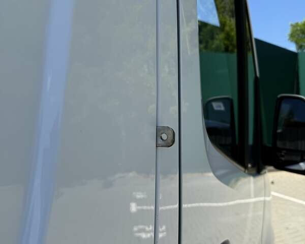 Белый Мерседес Sprinter, объемом двигателя 1.95 л и пробегом 14 тыс. км за 45000 $, фото 10 на Automoto.ua