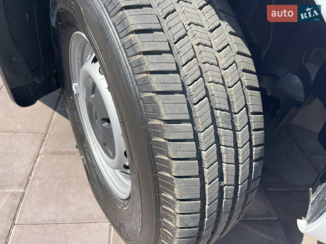 Белый Мерседес Sprinter, объемом двигателя 20 л и пробегом 94 тыс. км за 38999 $, фото 20 на Automoto.ua