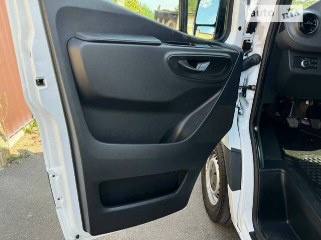 Белый Мерседес Sprinter, объемом двигателя 2 л и пробегом 198 тыс. км за 33500 $, фото 61 на Automoto.ua