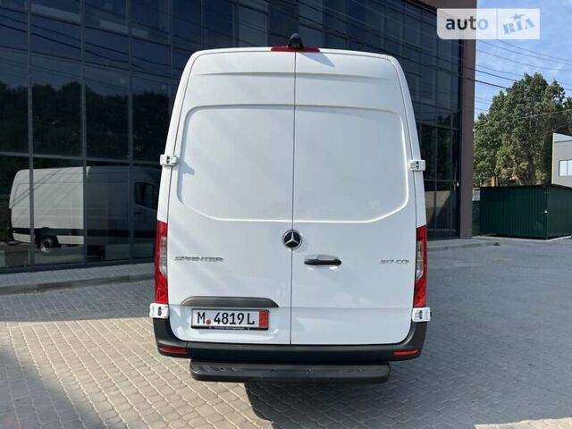 Белый Мерседес Sprinter, объемом двигателя 2 л и пробегом 198 тыс. км за 33500 $, фото 7 на Automoto.ua