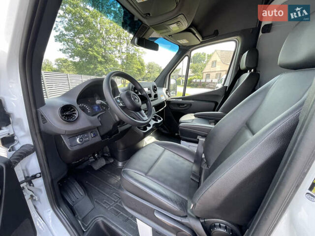 Белый Мерседес Sprinter, объемом двигателя 20 л и пробегом 94 тыс. км за 38999 $, фото 16 на Automoto.ua