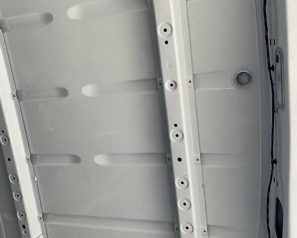 Белый Мерседес Sprinter, объемом двигателя 1.95 л и пробегом 242 тыс. км за 29000 $, фото 25 на Automoto.ua