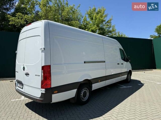 Белый Мерседес Sprinter, объемом двигателя 1.95 л и пробегом 14 тыс. км за 45000 $, фото 5 на Automoto.ua
