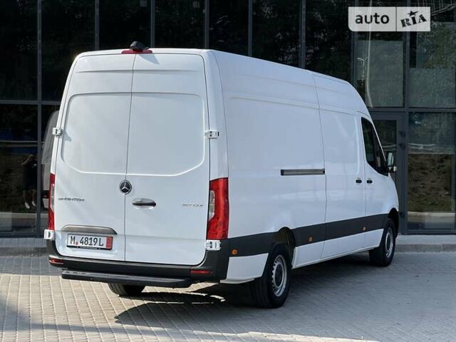 Белый Мерседес Sprinter, объемом двигателя 2 л и пробегом 198 тыс. км за 33500 $, фото 9 на Automoto.ua