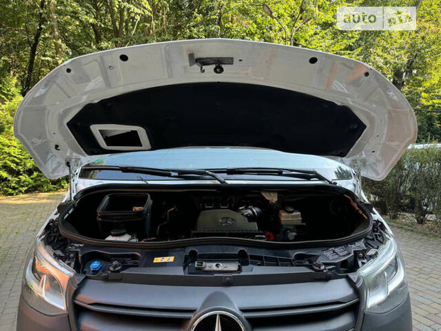 Белый Мерседес Sprinter, объемом двигателя 2 л и пробегом 198 тыс. км за 33500 $, фото 58 на Automoto.ua