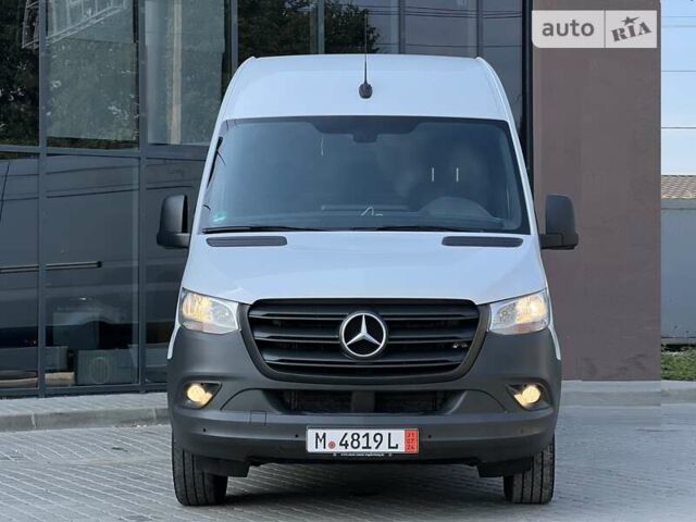 Белый Мерседес Sprinter, объемом двигателя 2 л и пробегом 198 тыс. км за 33500 $, фото 5 на Automoto.ua