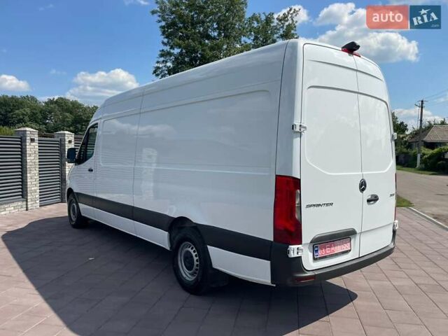 Белый Мерседес Sprinter, объемом двигателя 1.95 л и пробегом 94 тыс. км за 43000 $, фото 4 на Automoto.ua