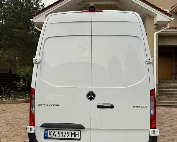 Белый Мерседес Sprinter, объемом двигателя 1.95 л и пробегом 20 тыс. км за 61684 $, фото 3 на Automoto.ua