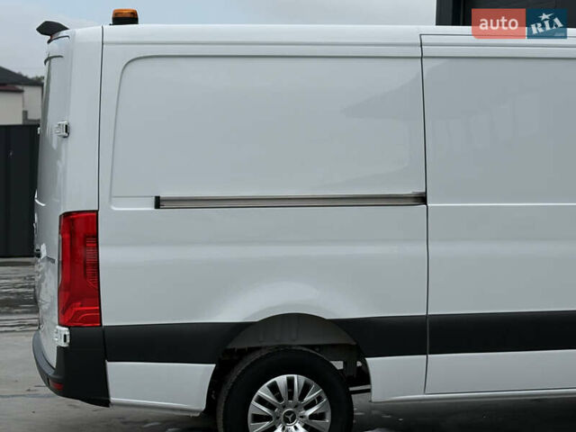 Білий Мерседес Sprinter, об'ємом двигуна 2.2 л та пробігом 64 тис. км за 29999 $, фото 21 на Automoto.ua